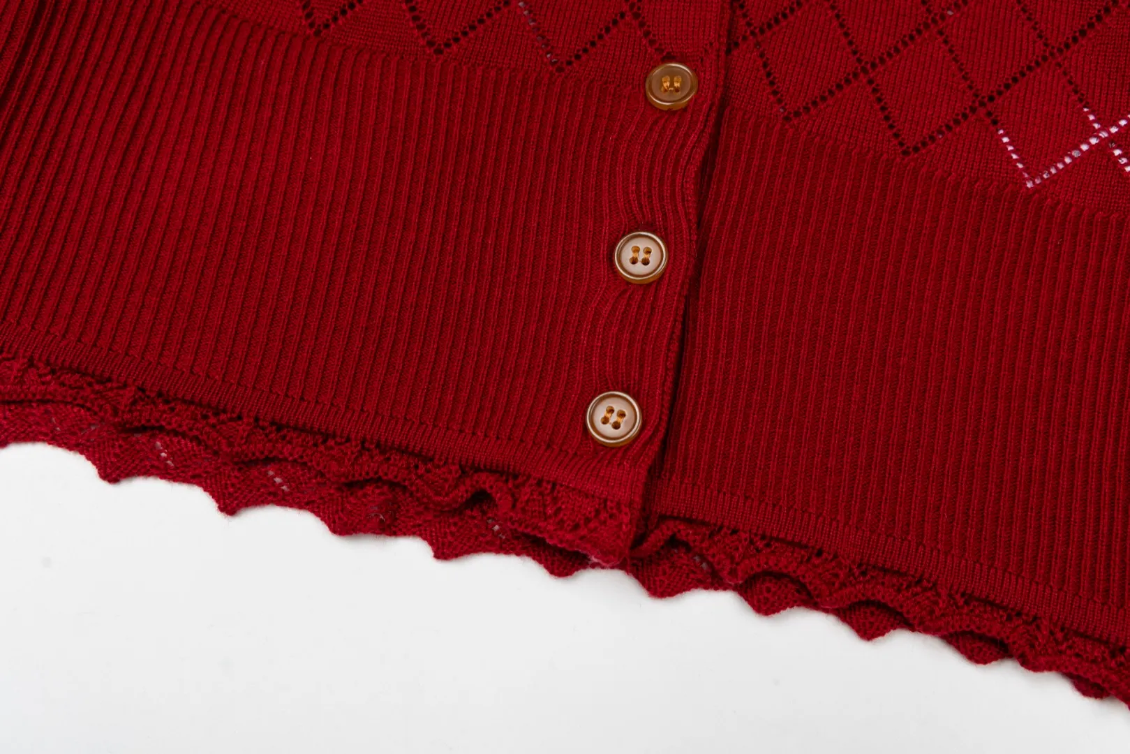 VIVI161# vivienne west wood 25FW October Tokyo show new model diamond pattern classic red label cardigan Size: 1 yard (90-110 pounds) 2 yards (110-130 pounds) 3 yards (130-150 pounds) Color: red, apricot, black